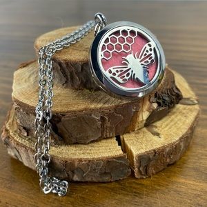Bee Diffuser Necklace